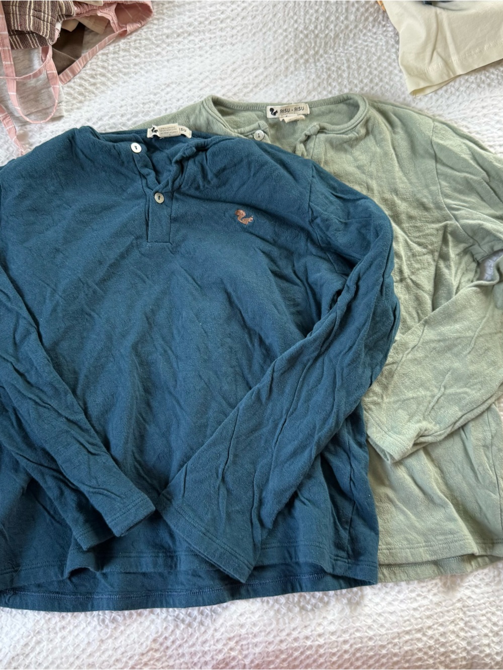 Risu risu tops